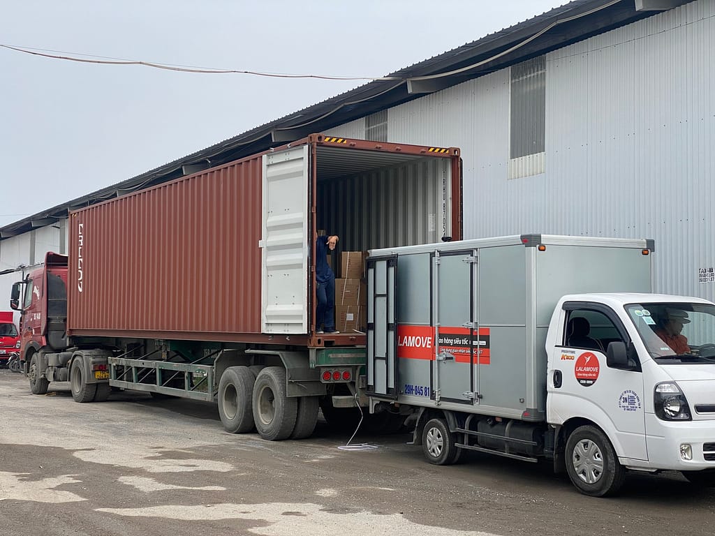 vận chuyển hàng hoá bằng đường bộ